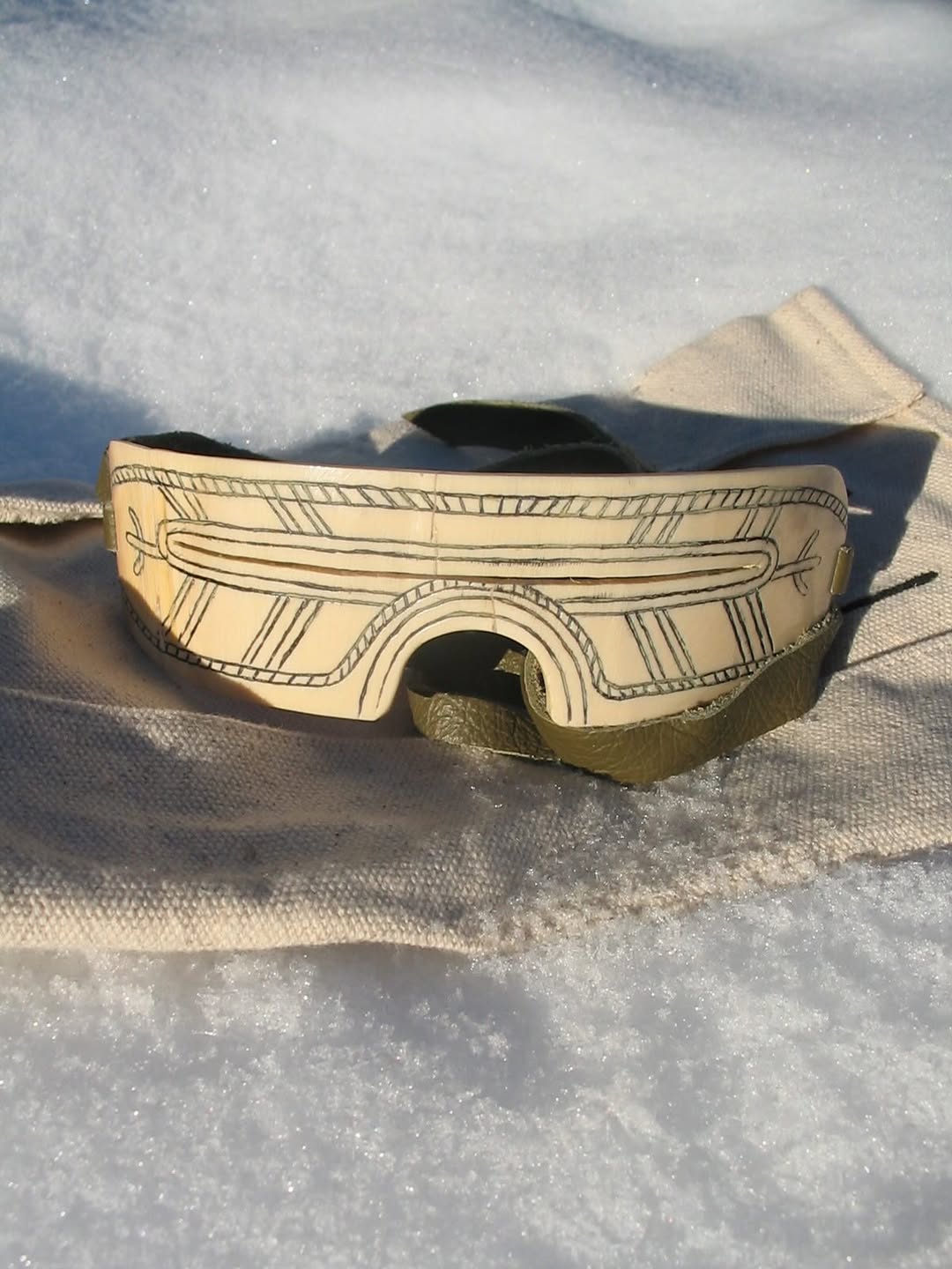 Mammoth Ivory Shield Goggles